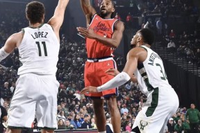 欧博电竞 -清晨密尔沃基雄鹿备战NBA常规赛，主帅复盘细节曝光，震撼外界，赛季目标并未改变的简单介绍